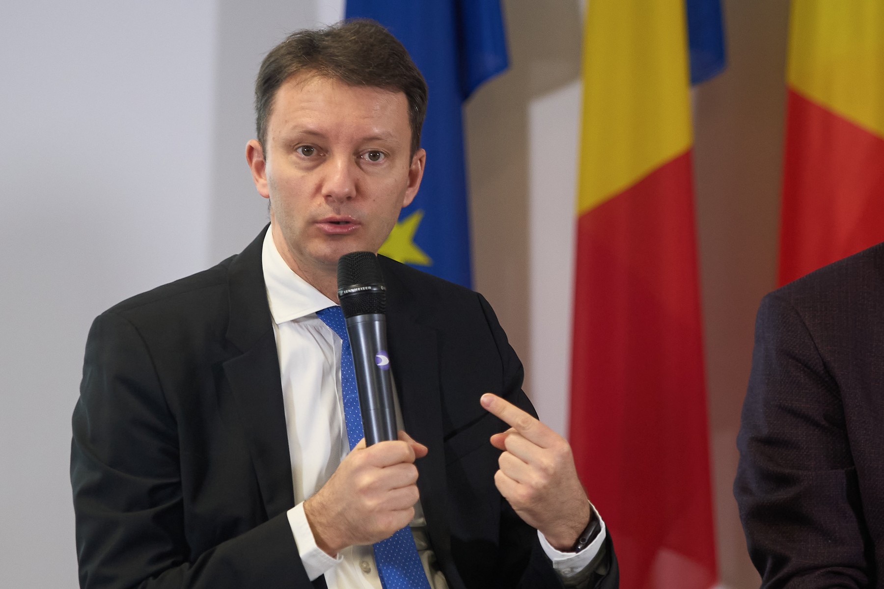 Curtea de Apel București respinge cererea de suspendare a decretului de desemnare a lui Siegfried Mureșan