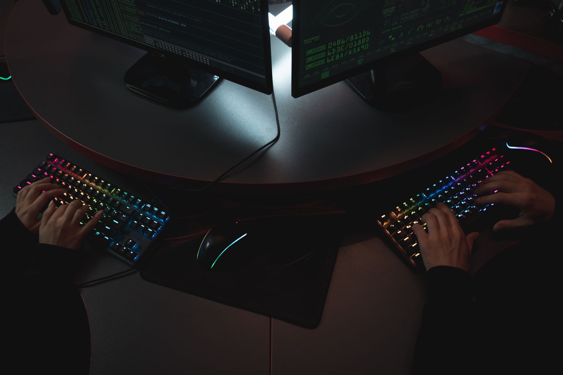 Instituții de securitate din România au achiziționat un software suspect de controlat de ruși
