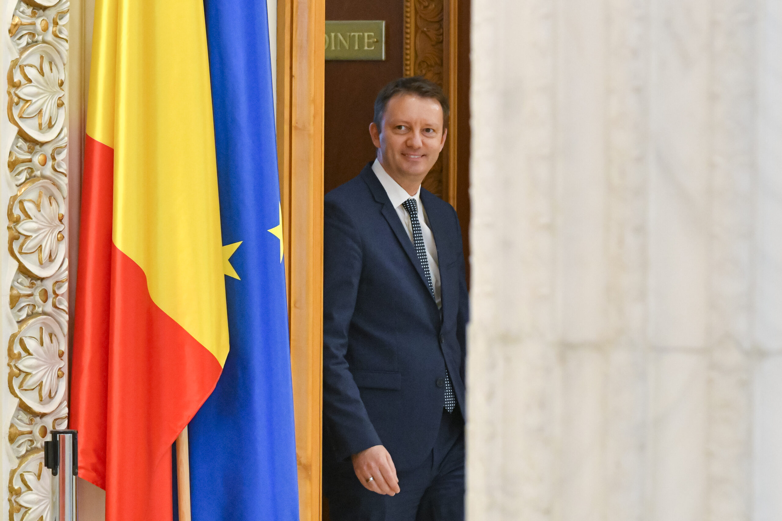 Siegfried Mureșan solicită învestirea Guvernului în Parlament, sublinind respectul față de instituție