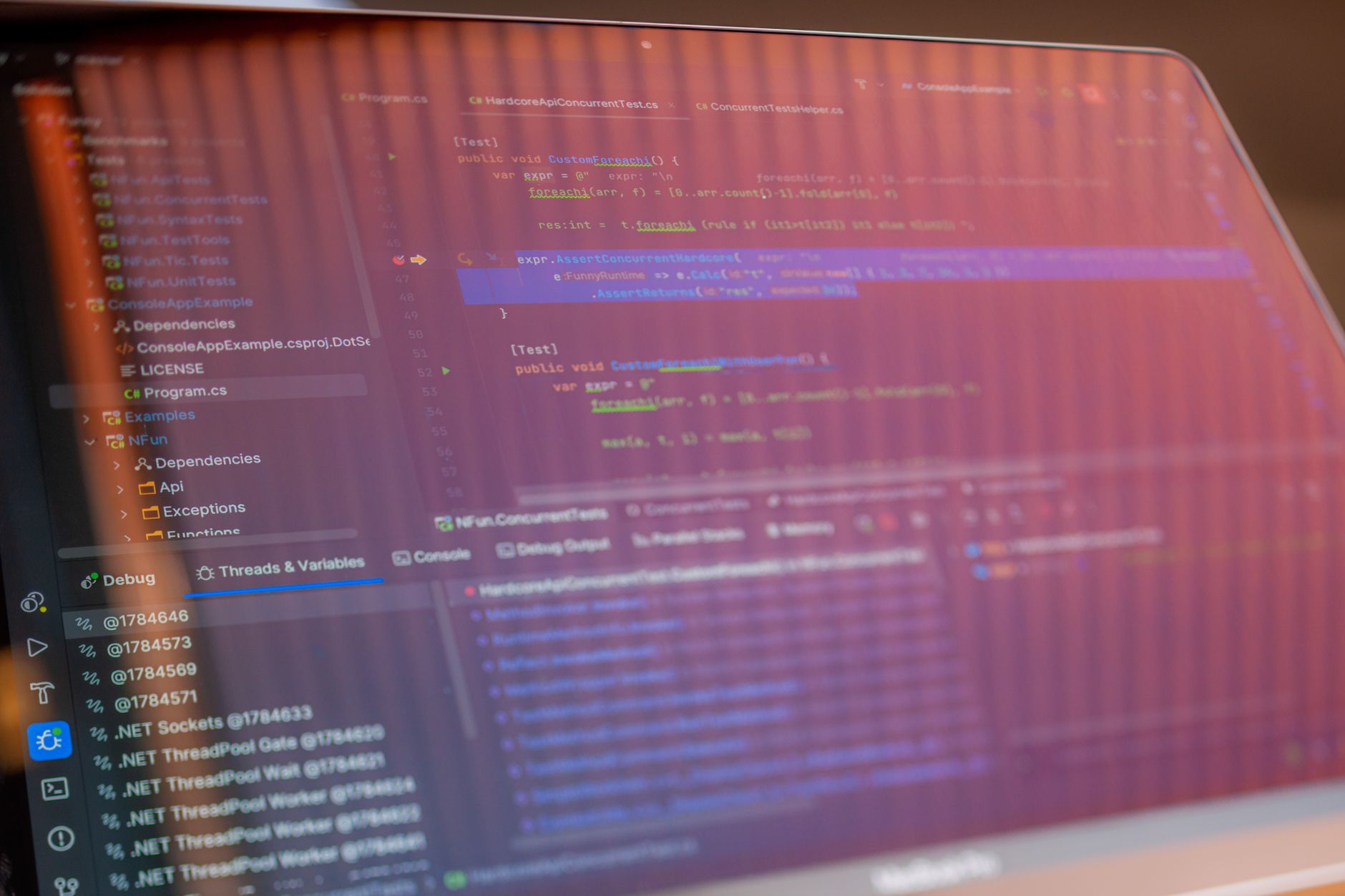 DNA începe procedura de reziliere a contractului pentru software-ul Oxygen Forensics