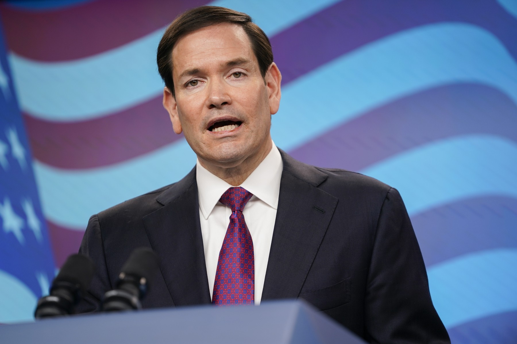 Secretarul de Stat american Marco Rubio îi transmite susținere ambasadoarei Kimberly Guilfoyle