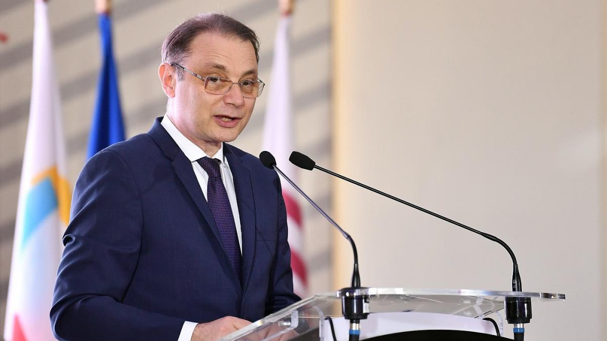 Luca Niculescu, după nominalizare: Prioritatea este formarea unei majorități parlamentare stabile