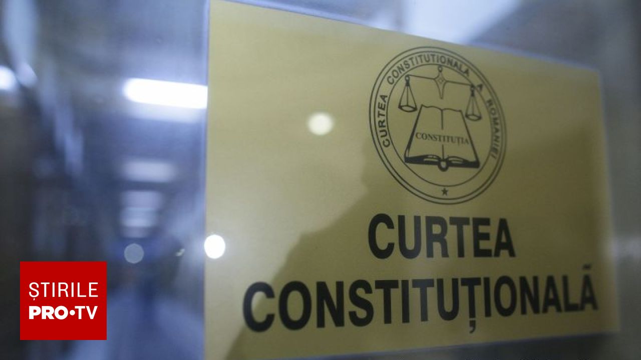 Decizia CCR: Înalții funcționari publici pot candida pentru funcții de demnitate fără încetarea raportului de muncă