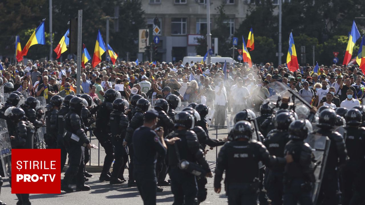Bilanțul final al violențelor din Piața Victoriei: 47 de persoane conduse la poliție și 10 jandarmi răniți