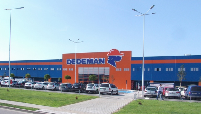 Litigiu judiciar între Dedeman și statul român pentru exproprierea unui teren din Miroslava