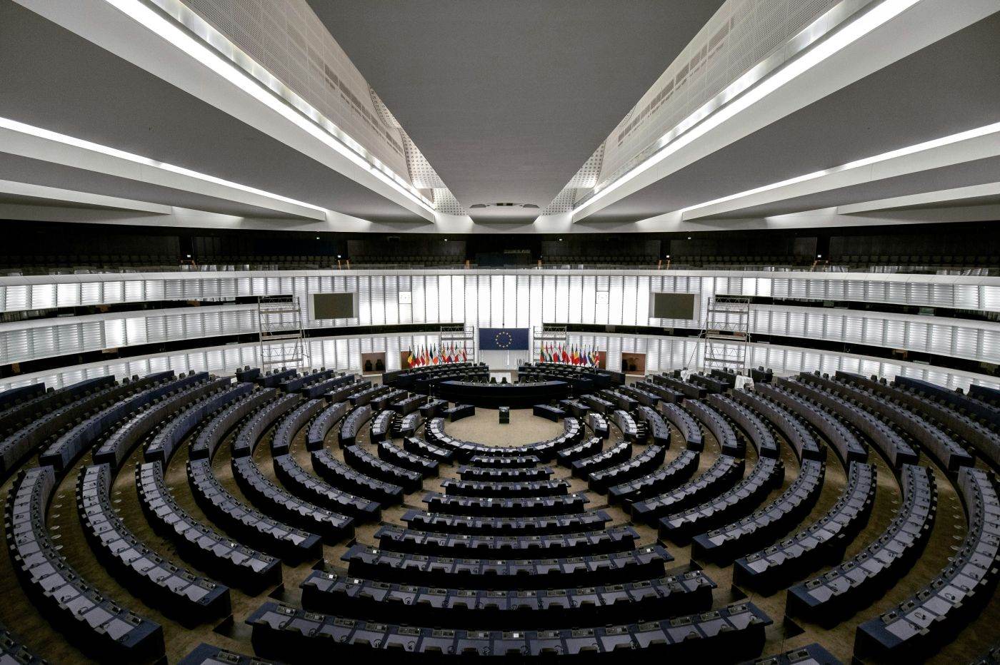 Parlamentul European avertizează că reducerea bugetului UE pentru 2028-2034 va slăbi Europa