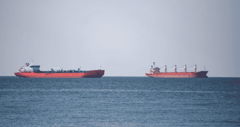 Bulgaria convoacă România și Turcia la consultări privind securitatea navelor comerciale în Marea Neagră