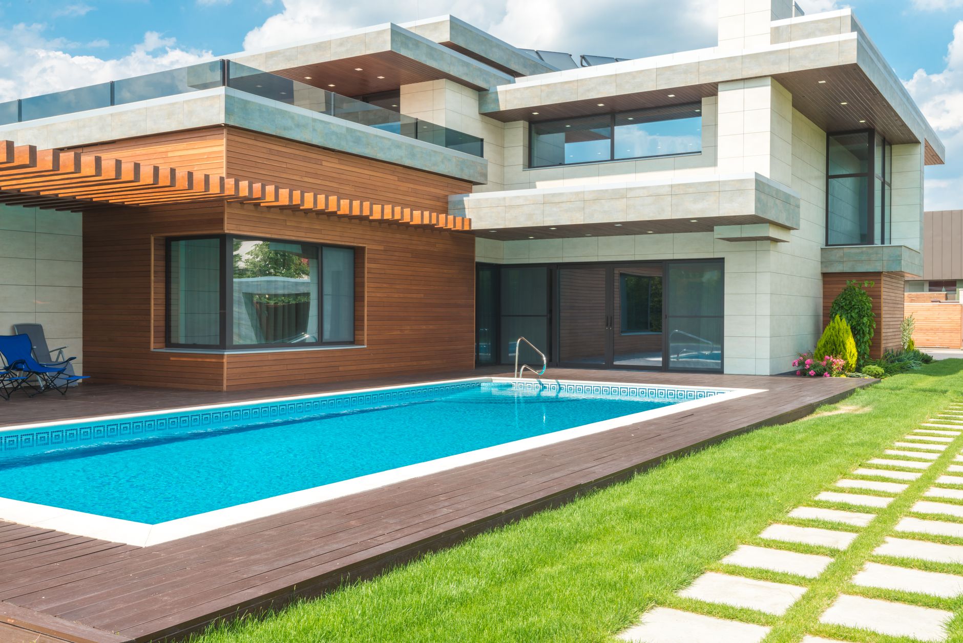 Primăria Sectorului 1 achiziționează o vilă cu piscină pentru 1,82 milioane de euro pentru o grădiniță