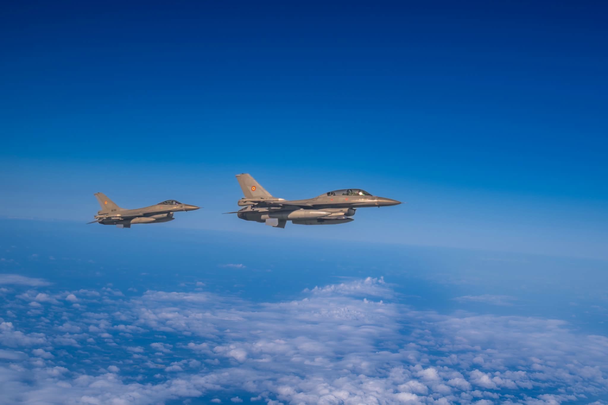 România trimite trei avioane F-16 la exercițiul NATO de descurajare nucleară din Italia