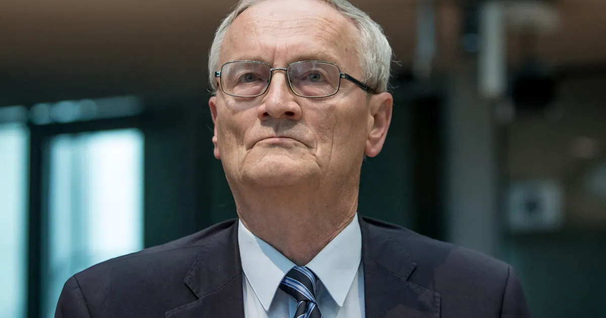 Fostul șef al serviciului de informații german, August Hanning, arestat pentru trădare și spionaj