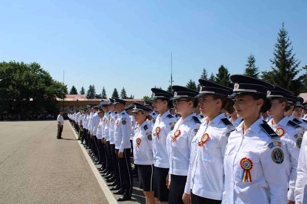 Ministerul Afacerilor Interne recrutează peste 3.600 de candidați pentru școlile postliceale de poliție, jandarm și pompier