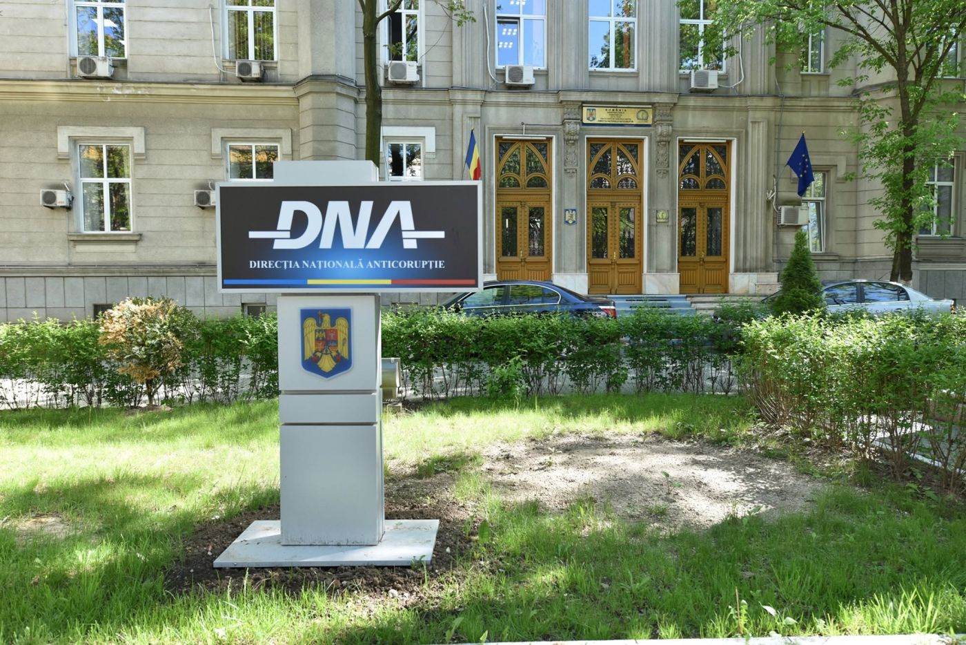 Percheziții DNA la 15 adrese în București și Ilfov pentru corupție la Serviciul de Permise și Înmatriculări
