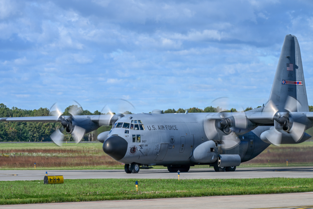 România primește un avion C-130H Hercules oferit gratuit de Statele Unite