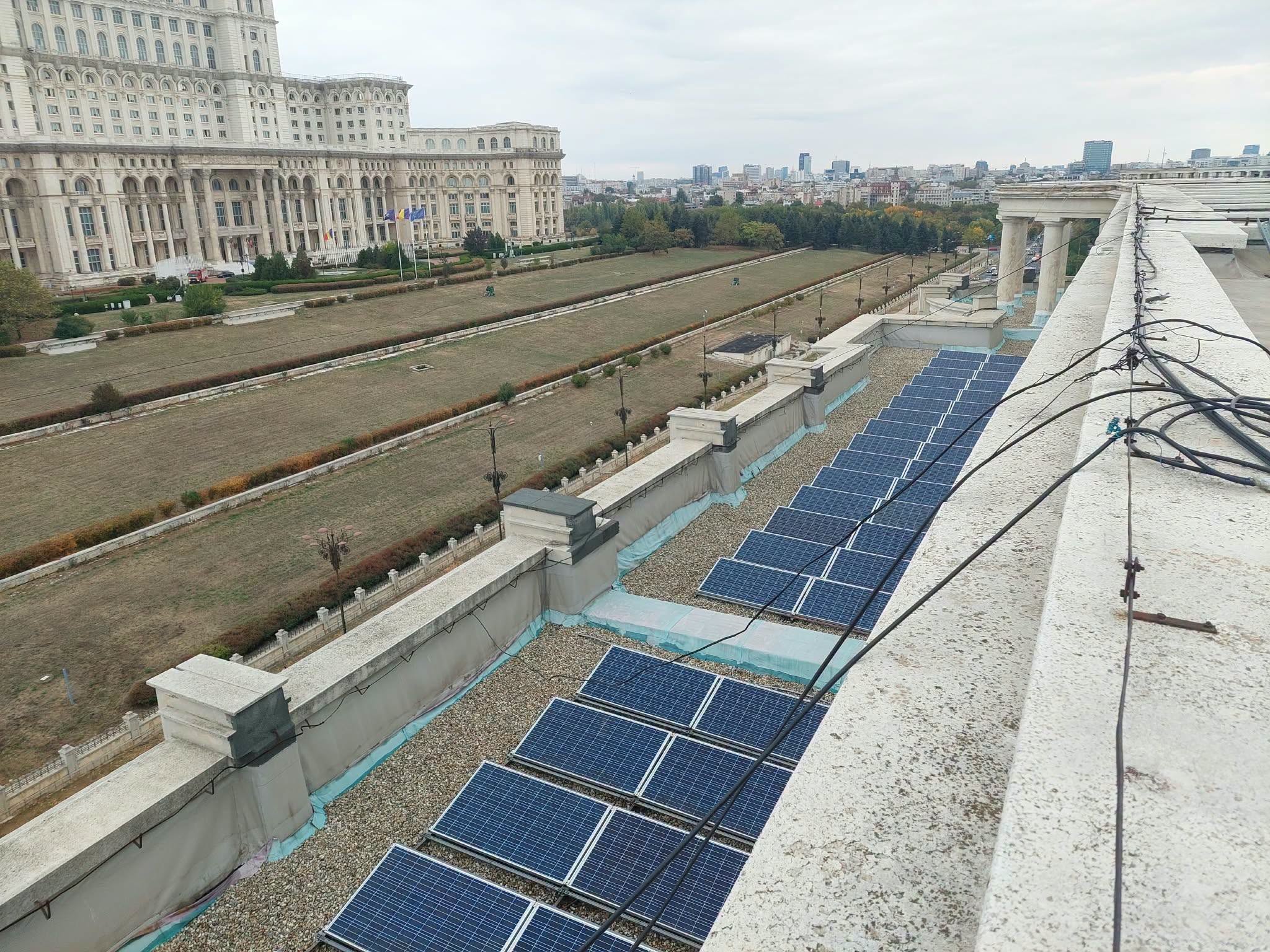Ministerul Mediului a repus în funcțiune sistemul de panouri fotovoltaice de pe clădirea instituției