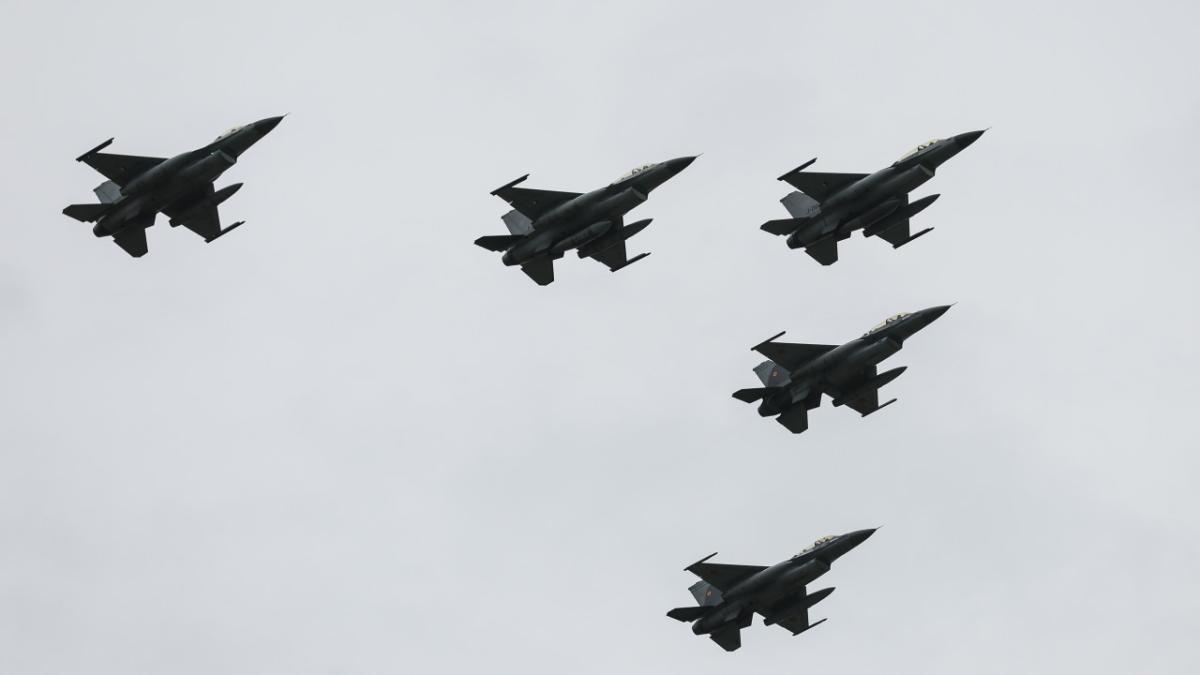 Alerte aeriene în Tulcea: avioane F-16 și un elicopter IAR-330 au fost ridicate de urgență