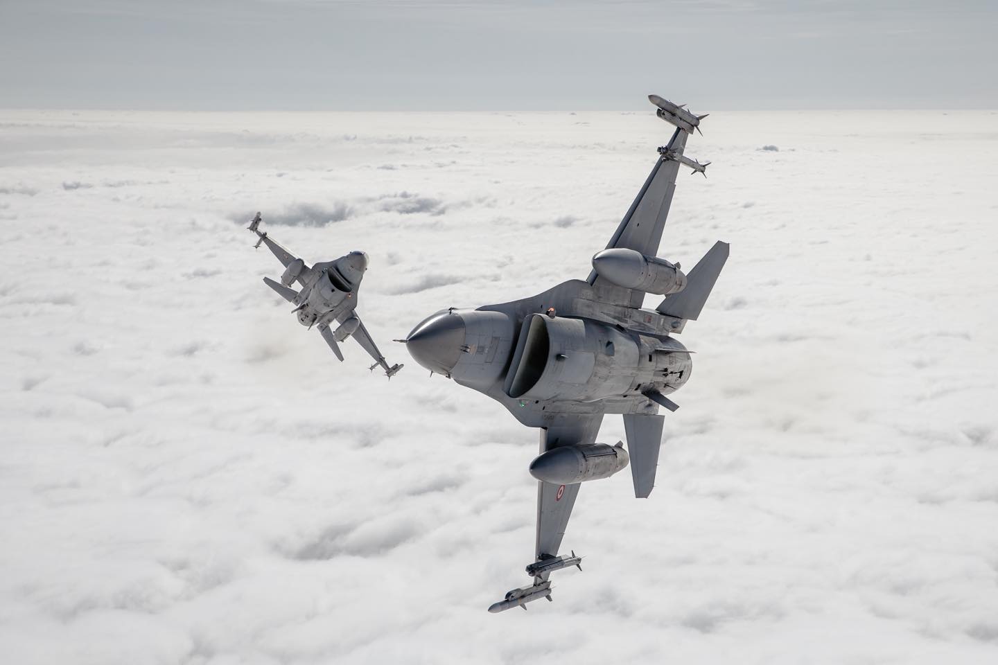 Alertă de securitate la granița cu Ucraina: Armata a ridicat avioane F-16 și un elicopter lângă Tulcea